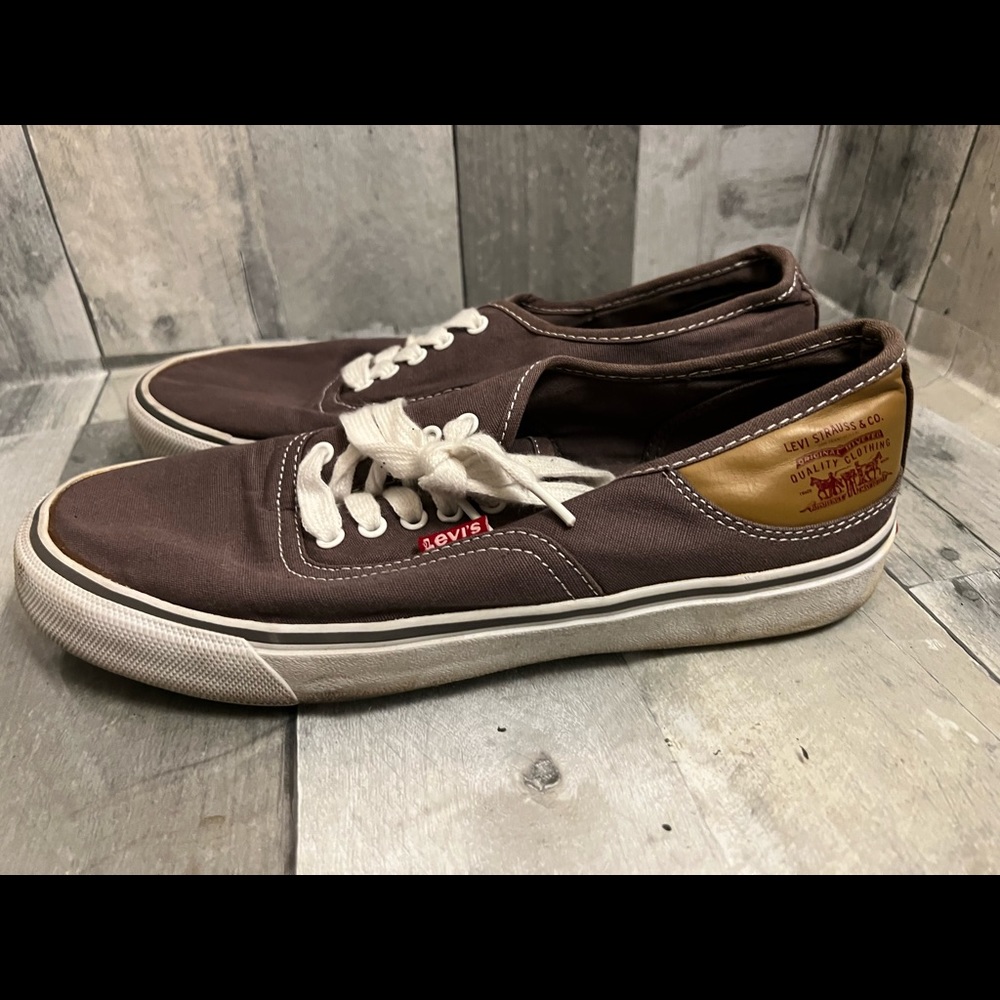 Levi 8.5 mens shoes